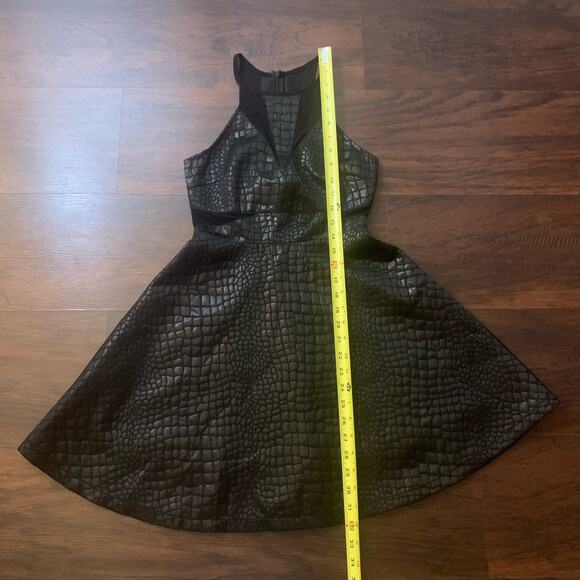 ASTR the Label black shiny snakeskin fit & flare mini dress size XS - Picture 10 of 12